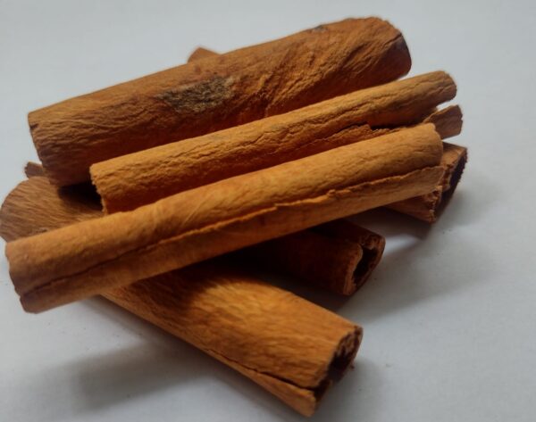 Canela em pau